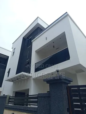5bdrm Duplex in Lilly Estate, Apple Junction for sale