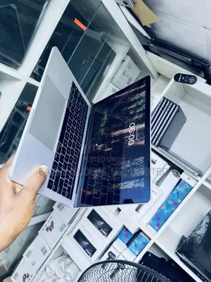 Laptop Apple MacBook Pro 2019 8GB Intel Core i5 SSD 256GB