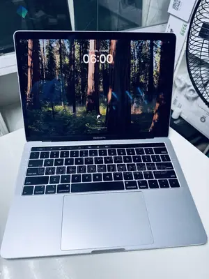 Laptop Apple MacBook Pro 2019 8GB Intel Core i5 SSD 256GB