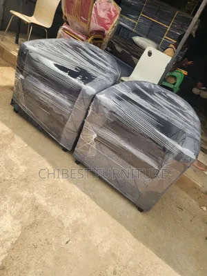 Single Seater Couch Made With Topnotch Materials