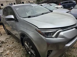 Toyota RAV4 2018 Silver