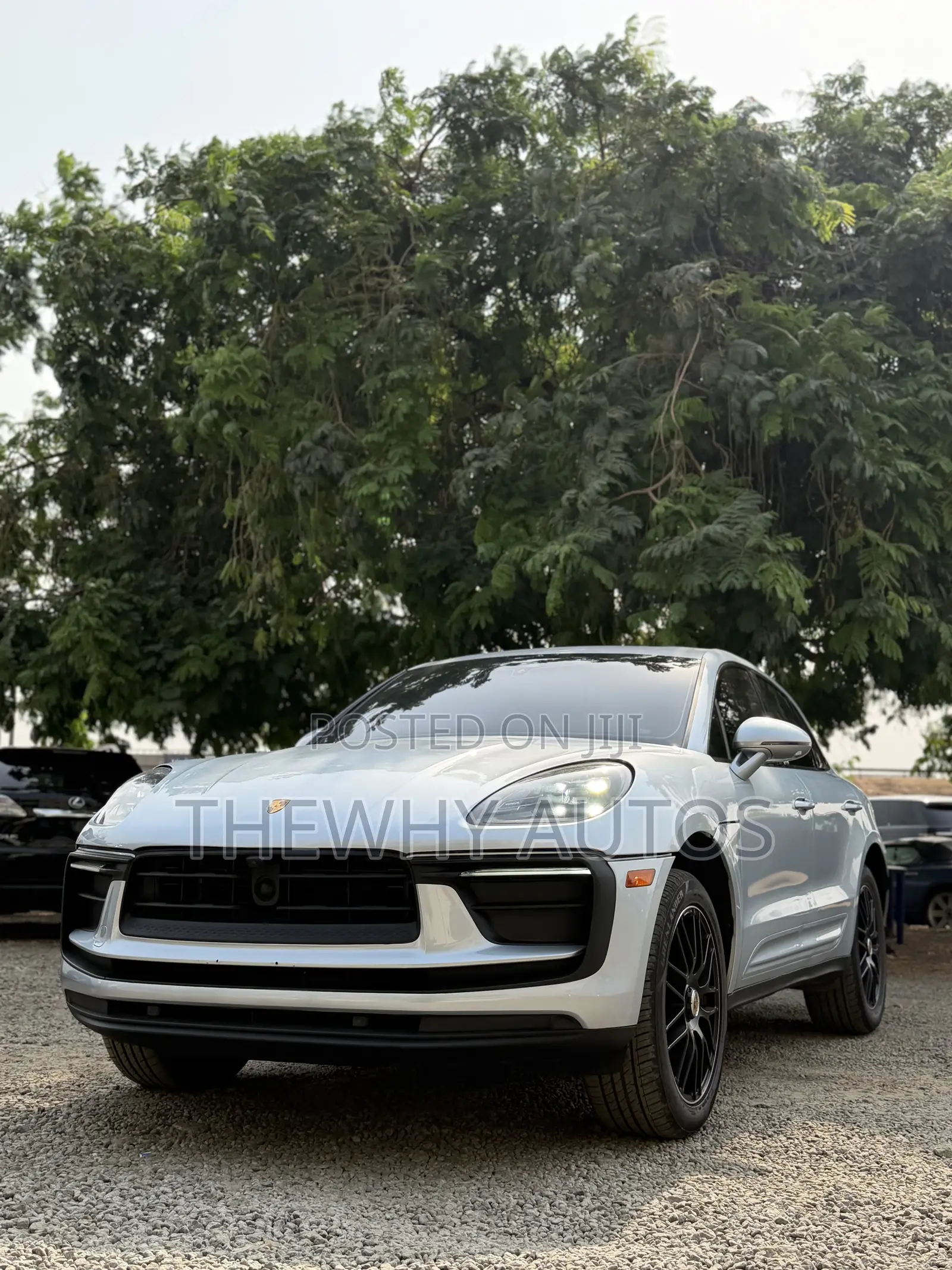 Porsche Macan Base AWD 2023 Silver