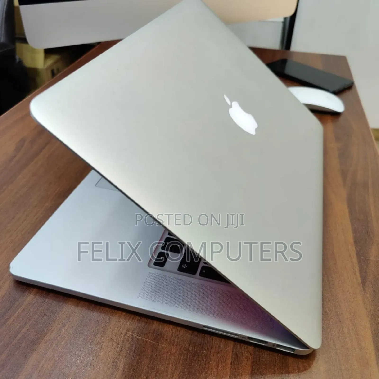 Laptop Apple MacBook Pro 2015 16GB Intel Core i7 SSD 256GB