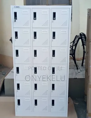 18 Units Cabinet Locker