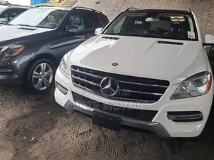 Mercedes-Benz M Class ML350 4dr SUV (3.5L 6cyl 7A) 2015 White