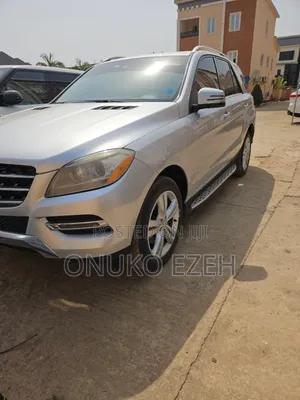 Mercedes-Benz M Class ML350 4MATIC 4dr SUV AWD (3.5L 6cyl 7A) 2014