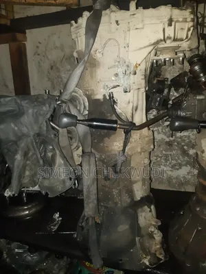 Out Gearbox for Toyota Hilux Is Available