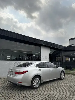 Lexus ES 350 FWD 2013 Silver
