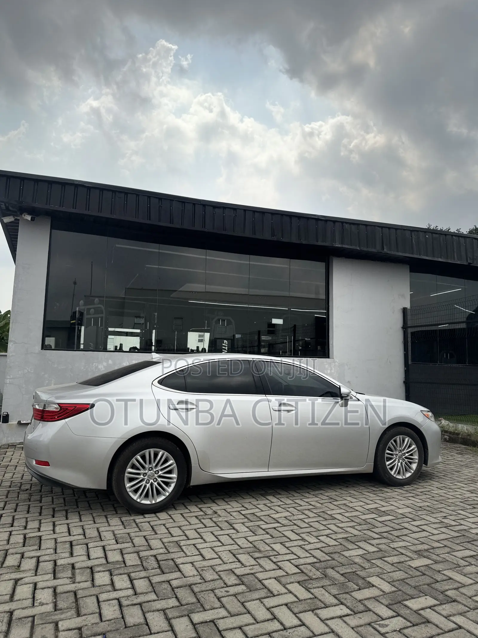 Lexus ES 350 FWD 2013 Silver