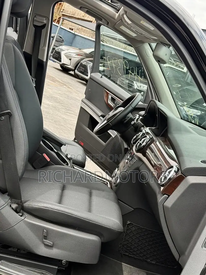 Mercedes-Benz GLK-Class 350 4MATIC 2014 Black