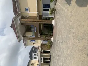 Furnished 17bdrm Mansion in Palms Ville Avenue, Ajah for sale