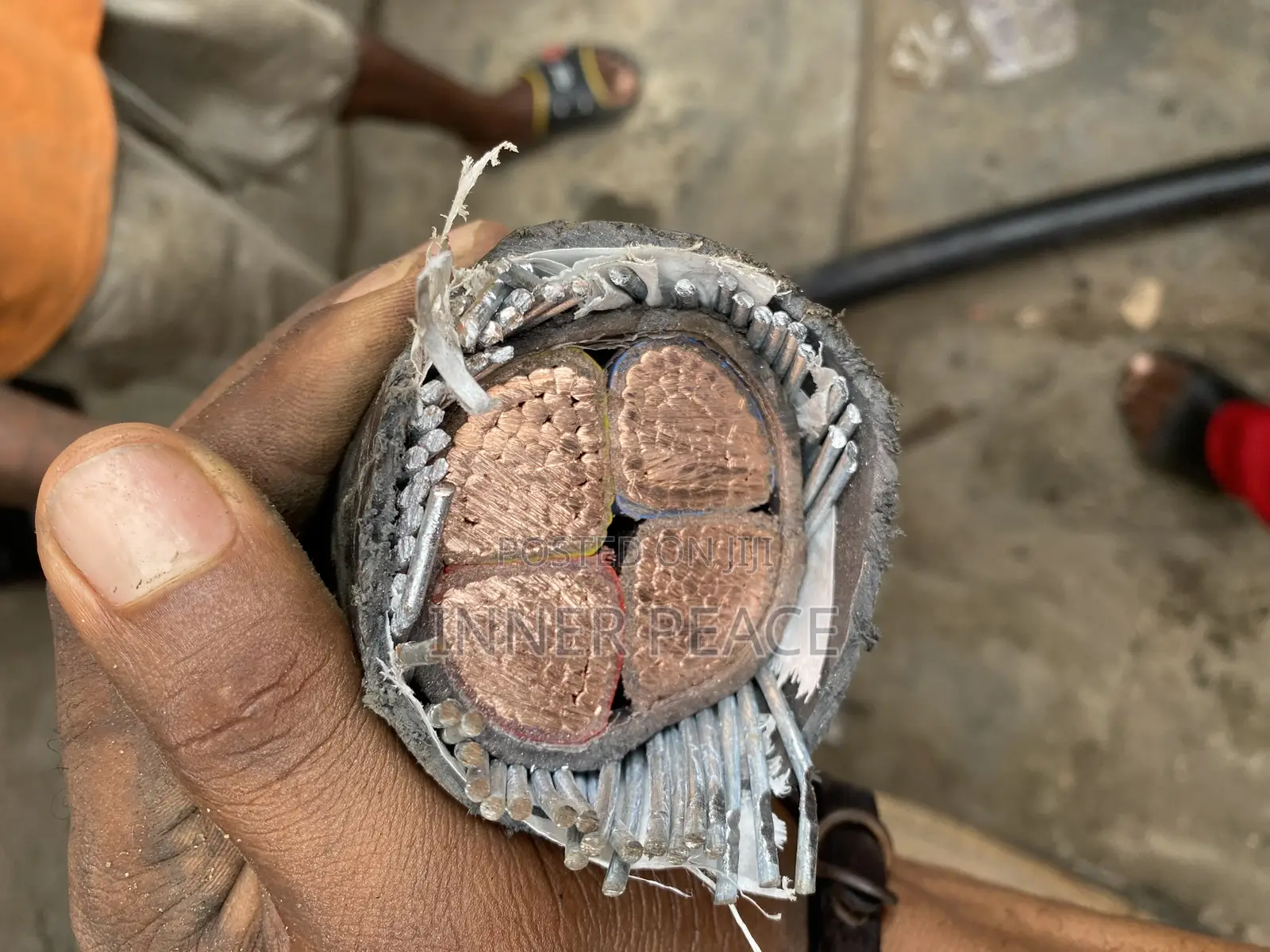 240mm X 4core Armoured Cable
