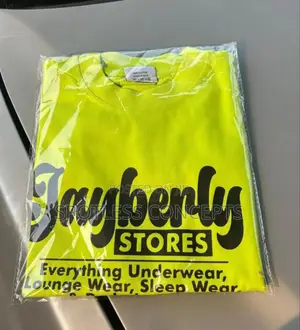 T-Shirt Smart and Creative Branding
