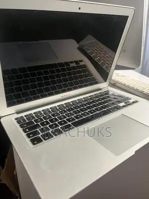 Laptop Apple MacBook 8GB Intel Core i5 SSD 128GB