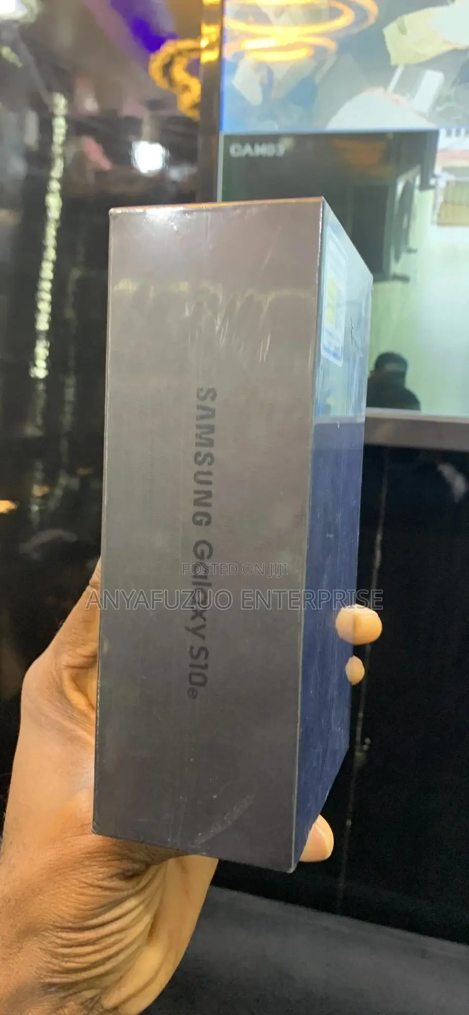 New Samsung Galaxy S10e 128 GB Black