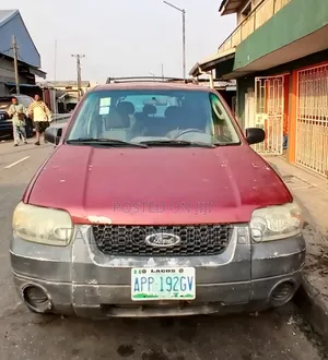 Ford Escape XLS 2005 Red