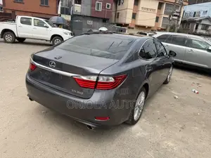 Lexus ES 350 FWD 2014 Gray