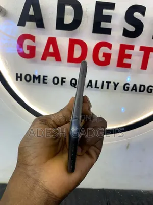 Apple iPhone 11 64 GB Black