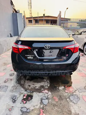 Toyota Corolla S 4dr Sedan (1.8L 4cyl CVT) 2015 Black