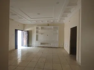3bdrm Block of Flats in Resettlement, Apo District for rent