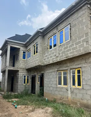 4bdrm Block of Flats in Ogunbowale Estate, Ebute for sale