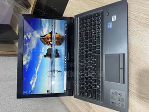 Laptop Lenovo IdeaPad V570 6GB Intel Core i5 HDD 320GB