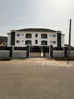 3bdrm Apartment in Galadimawa for sale