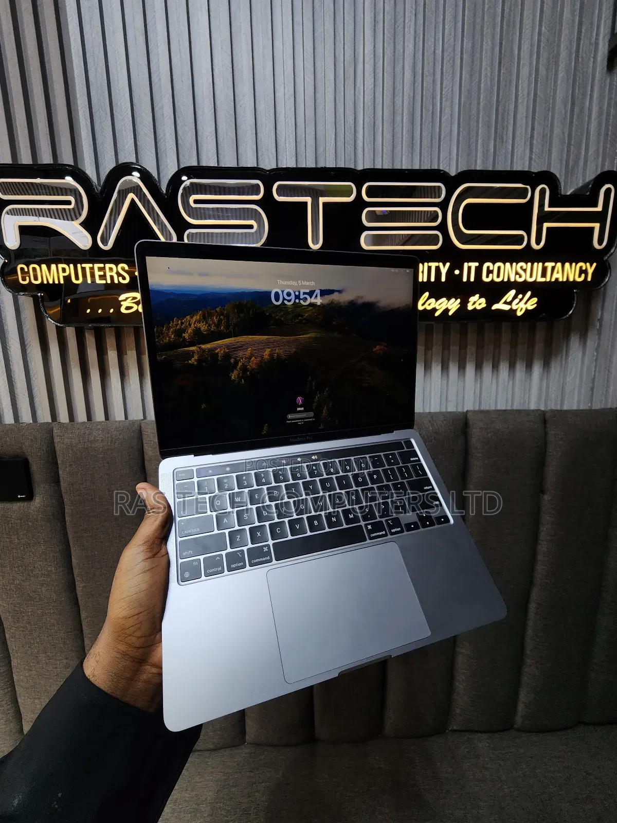 Laptop Apple MacBook Pro 2020 M1 8GB Apple M1 SSD 256GB