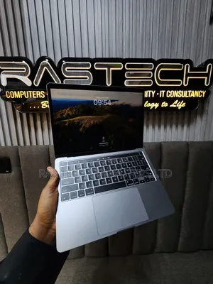 Laptop Apple MacBook Pro 2020 M1 8GB Apple M1 SSD 256GB