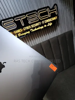Laptop Apple MacBook Pro 2020 M1 8GB Apple M1 SSD 256GB