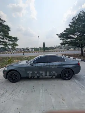 BMW 523i 2012 Gray