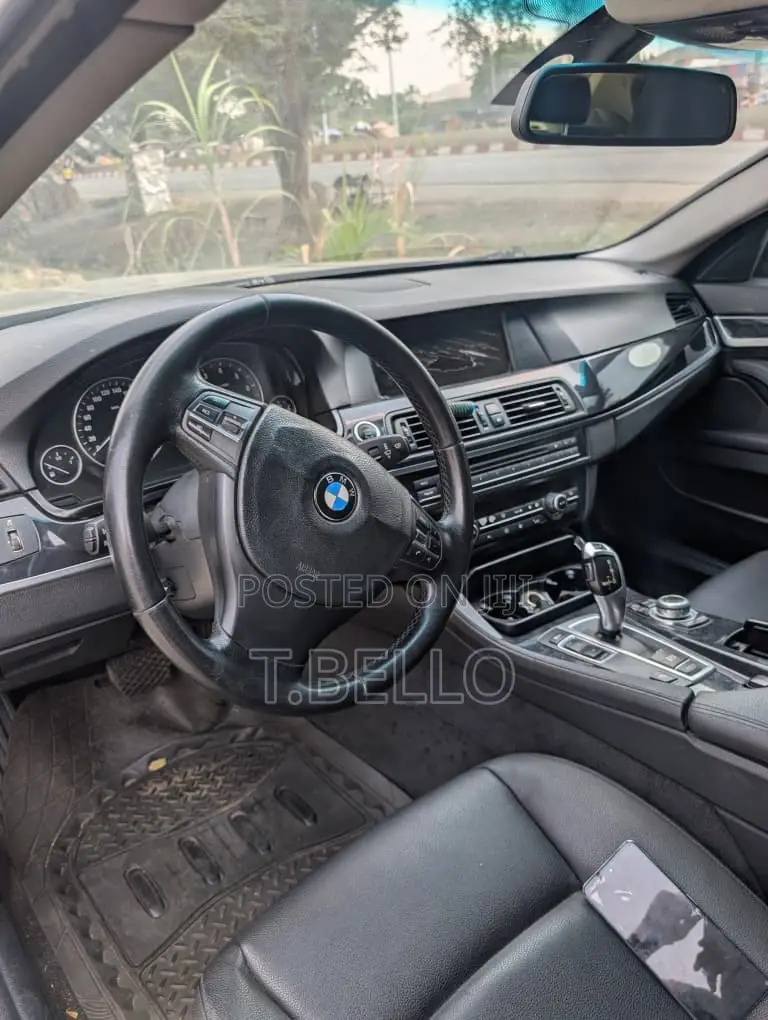 BMW 523i 2012 Gray