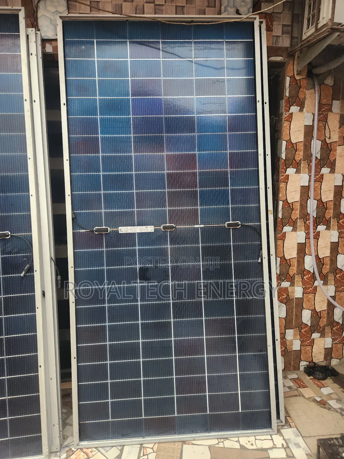 Original Jinko 650wtts Panels
