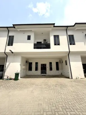 4bdrm Duplex in Vgc for sale