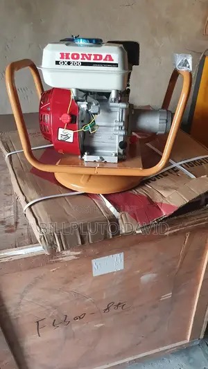 Honda Concrete Poker Vibrator Machine,