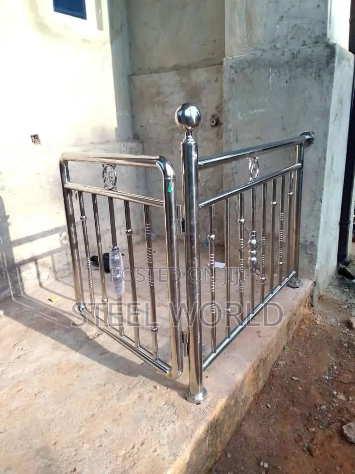 Entrance Door Rail