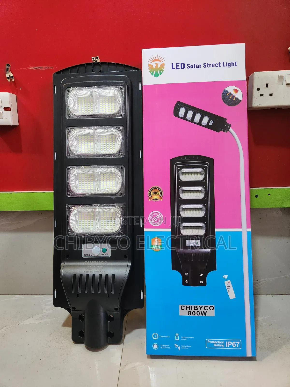 800w Solar Streetlight