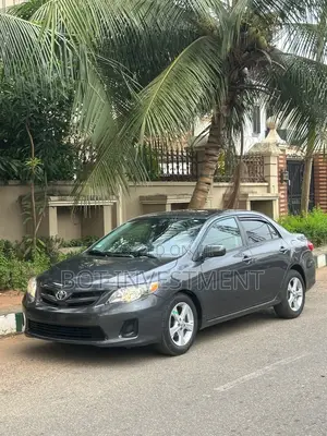 Toyota Corolla L 4dr Sedan (1.8L 4cyl 5M) 2012 Gray