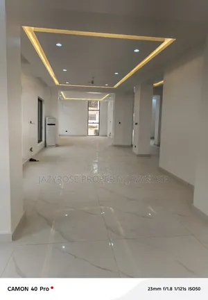 8bdrm Mansion in Asokoro for rent