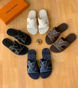 Original Louis Vuitton Oasis Leather Slippers