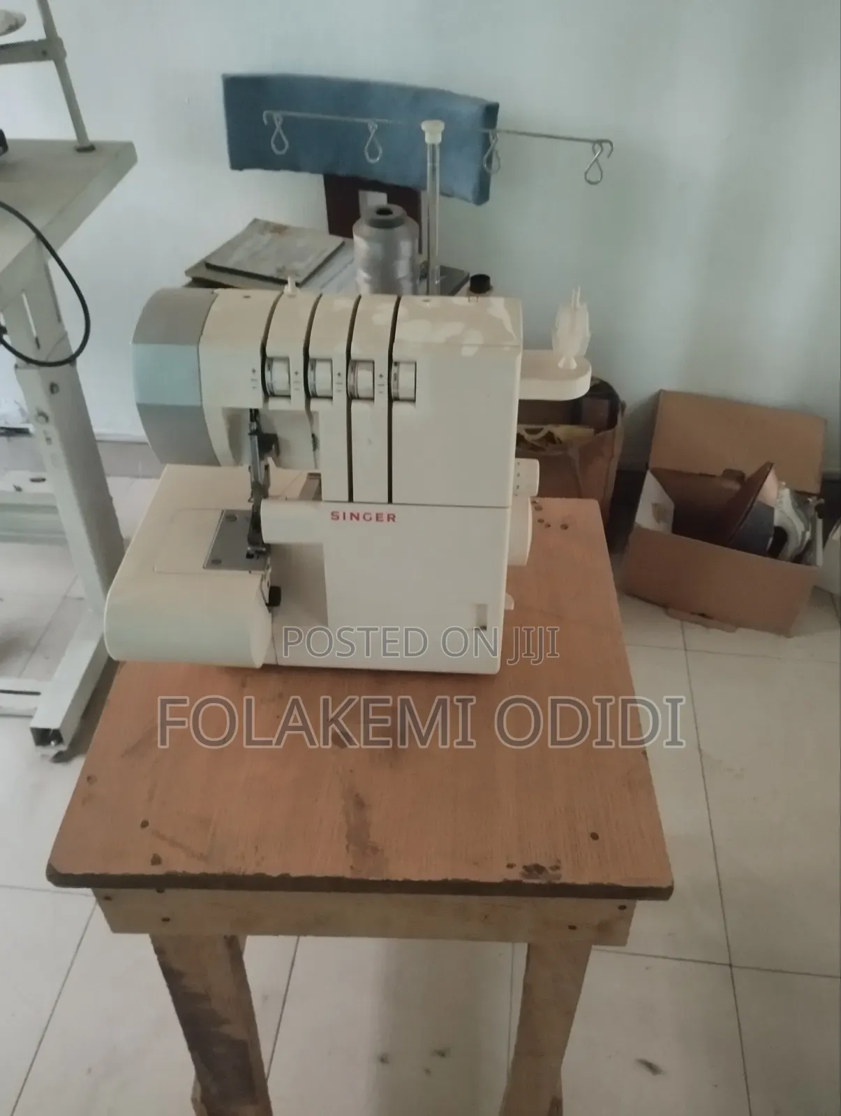 Singer 4 Thread Industrial Overlock Weaving Machine
