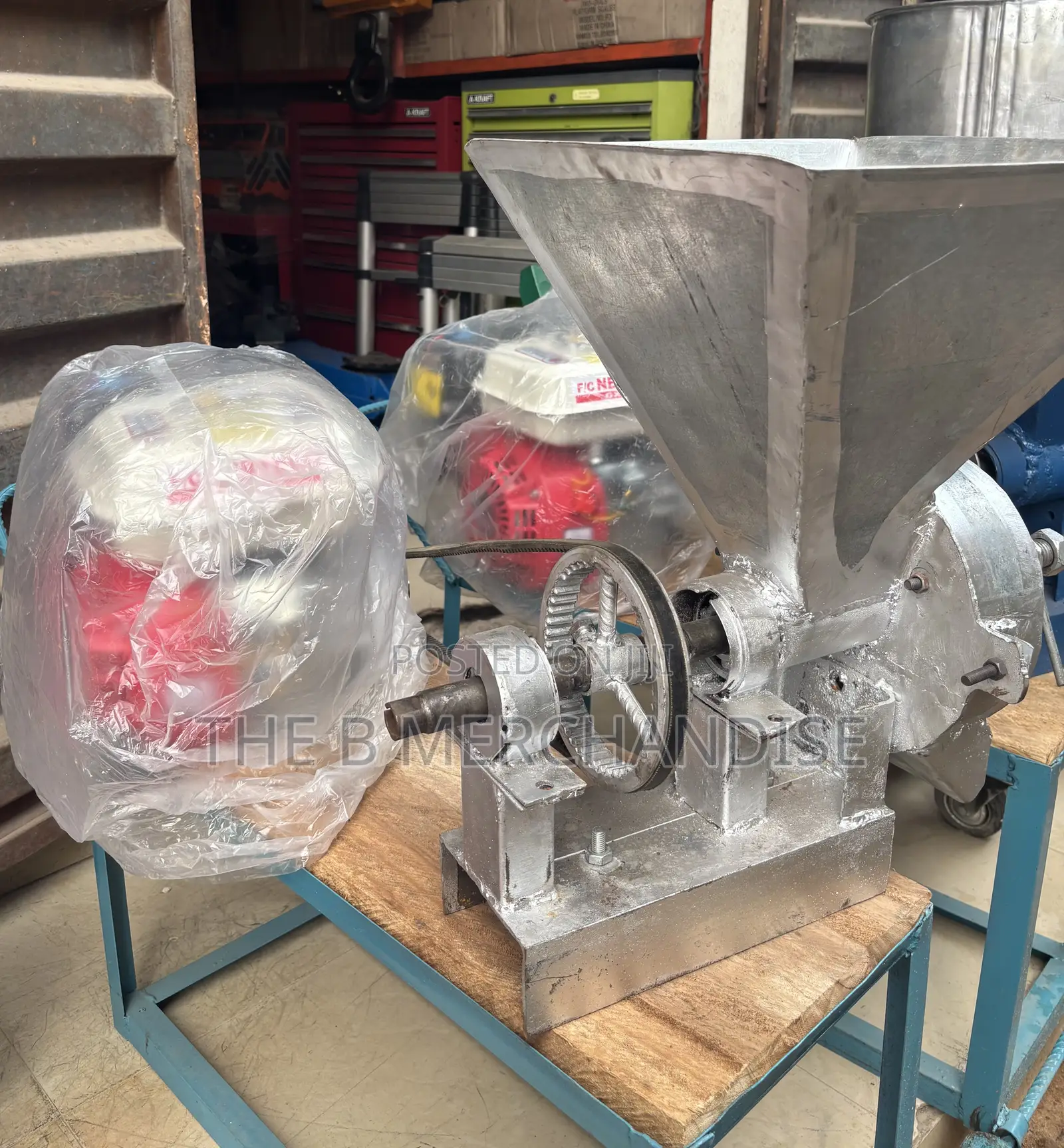 Petrol Corn/Grain Grinding Machine