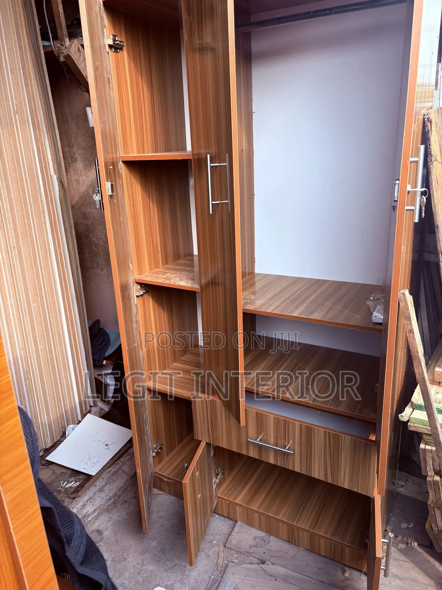 3 Feet by 6 Feet Wardrobe in Surulere - Furniture, Legit Interior | Jiji.ng