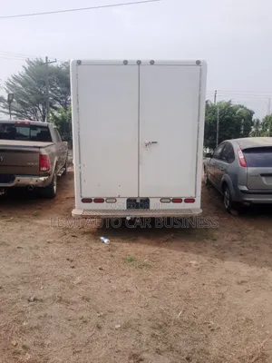 Isuzu FSR 2004 White