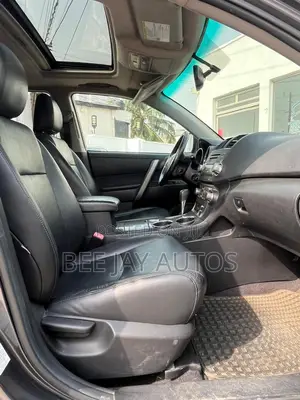 Toyota Highlander 2010 Gray