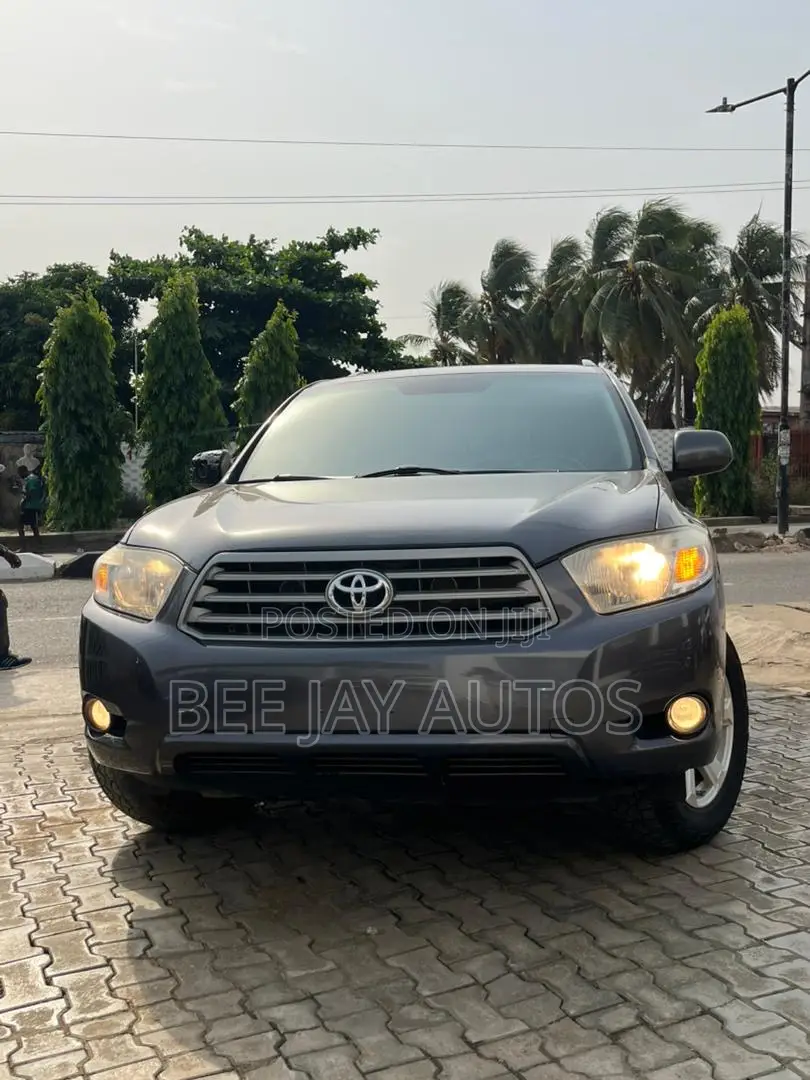 Toyota Highlander 2010 Gray
