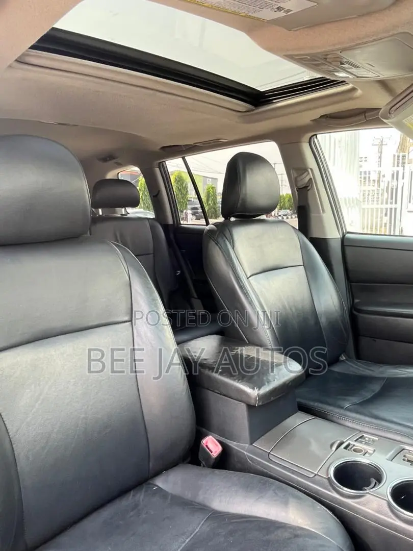 Toyota Highlander 2010 Gray