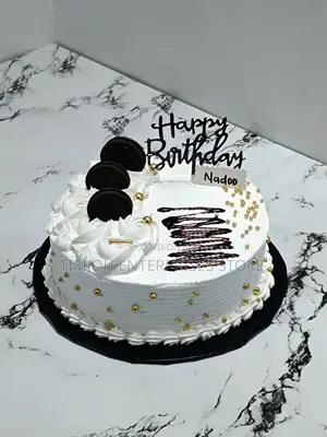 Delicious Custom Birthday Cakes
