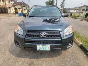 Toyota RAV4 4x4 2009 Green