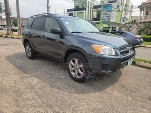 Toyota RAV4 4x4 2009 Green